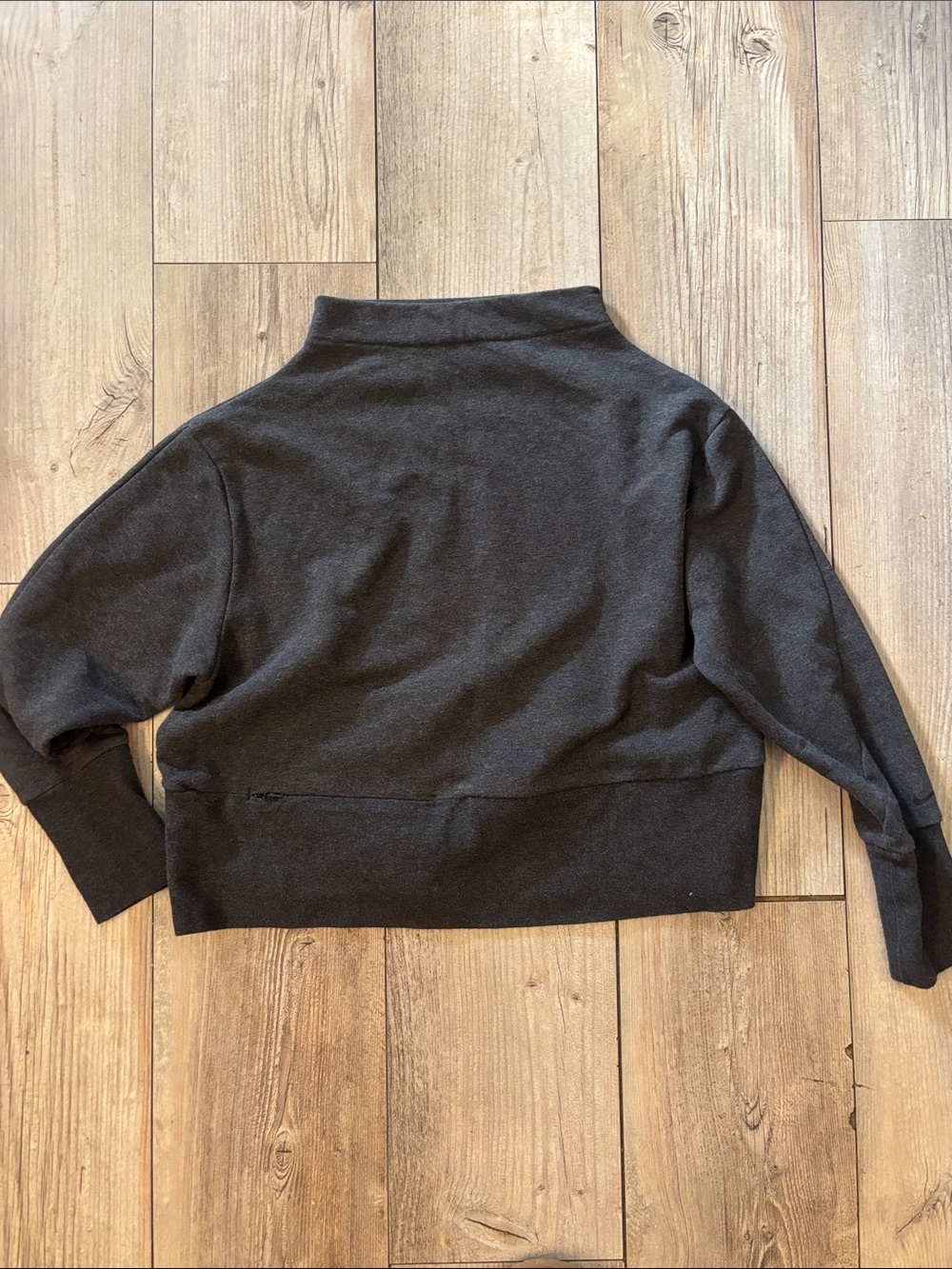 Women’s Nike Dri Fit Dark Gray Funnel Neck Sweater Medium Like New